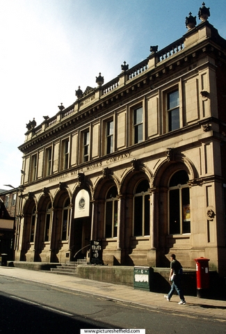 Sheffield Lloyd's public house, former Waterworks Company Offices and Tramway Headquarters, Nos. 2 - 12 Division Street (known as Cambridge House)