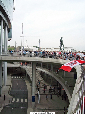 Statue of Bobby Moore outside Wembley Stadium, and a Sheffield United flat flying outside the stadium before the Championship play-off final against Burnley