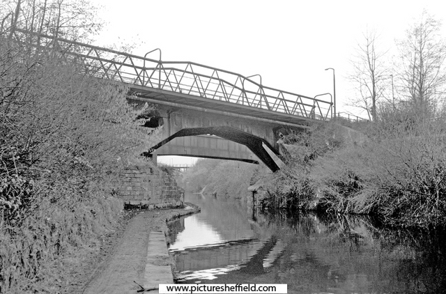 Shirland Lane Footbridge over SYK Navigation  with Shirland Lane Road Bridge behind