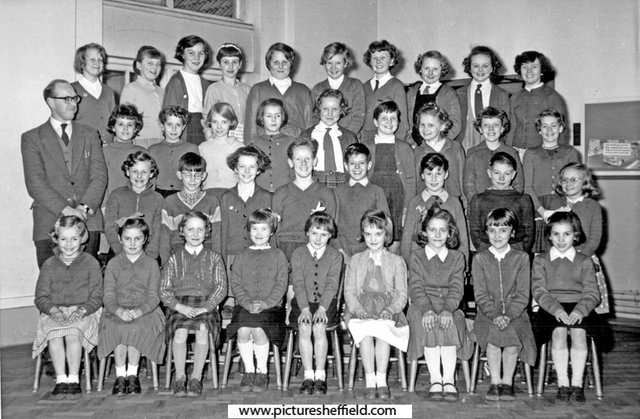Junior School Choir, Winter 1961/2, Hatfield House Lane J. and I. School taken in the hall