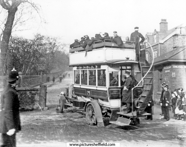 World War I, buses carrying Belgian casualities entering Collegiate Crescent