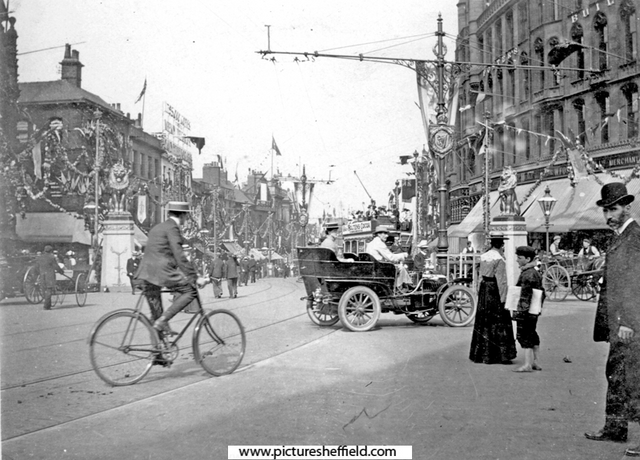 High Street decorated for royal visit of King Edward VII and Queen Alexandra, Foster's Buildings on right