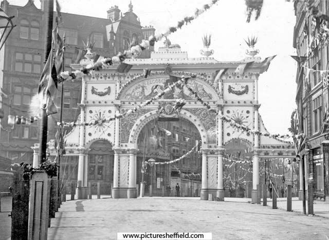 Queen Victoria's visit to Sheffield, Pinstone Street, decorative arch