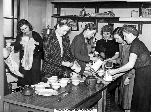 Central Library staff preparing food for the homeless after December 1940 bombing raids