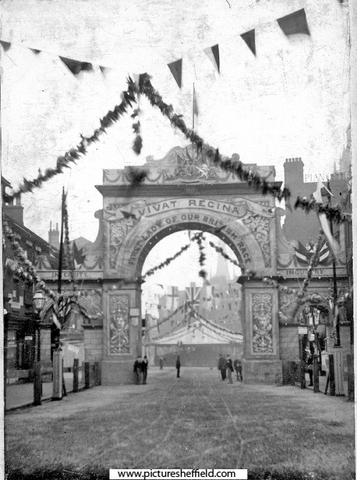 Decorations for Queen Victoria's visit, Barkers Pool