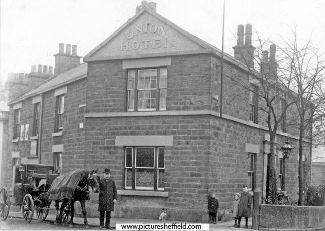 Union Hotel, No. 1, Union Road, Nether Edge, showing the cab rank at the top of Machon Bank Road