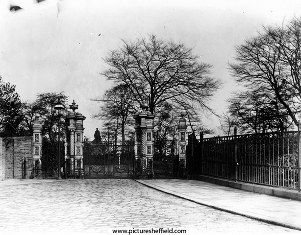 Godfrey Sykes' Gates, Western Bank, Weston Park