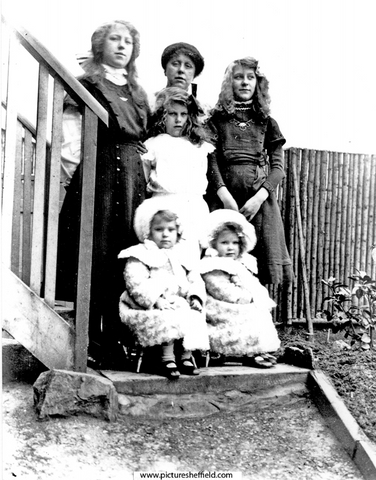 Lucas family, with the twins in front, 110 Brincliffe Edge Road