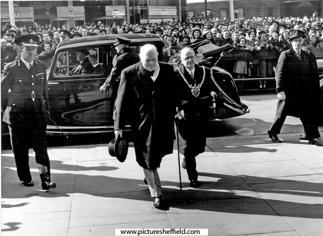 Official visit of Winston Churchill, arriving at Town Hall with Herbert Keeble Hawson, Lord Mayor