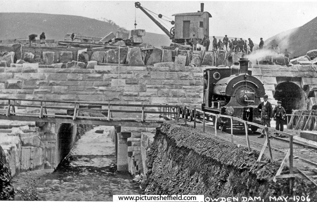 Construction of Howden Dam, 'Buller' the locomotive can be seen to the right