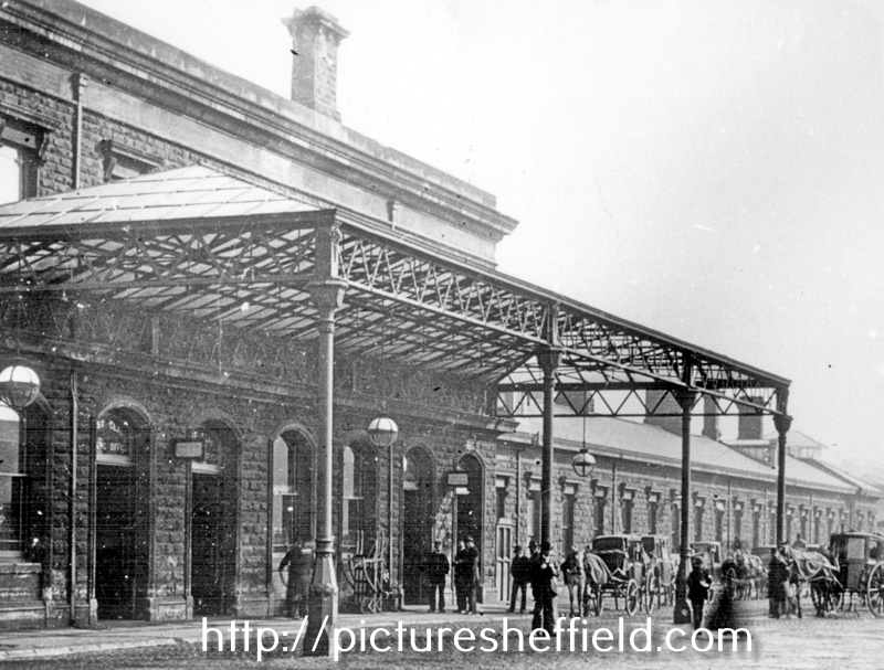 Sheffield Midland railway station with its 1870s frontage before the station was enlarged