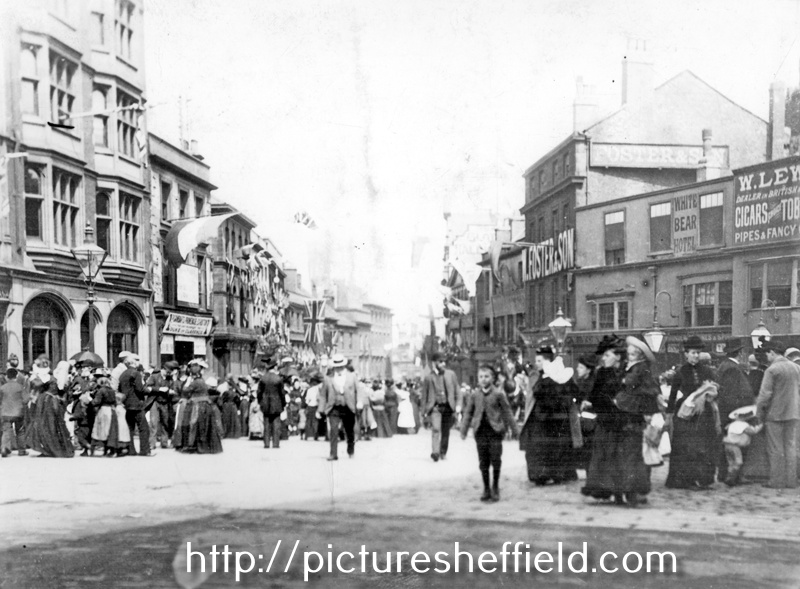 High Street, premises on right, include No. 6 W. Lewis, tobacconist, No. 8 White Bear public house, Nos. 10 - 14 William Foster and Son Ltd., tailors, premises on left include No. 3 London and Yorkshire Bank
