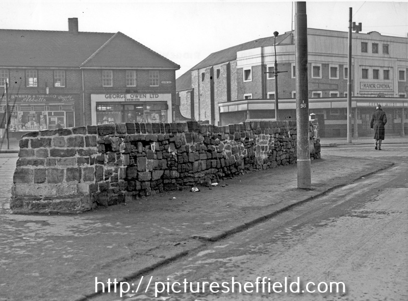 Ridgeway Road and City Road from Mansfield Road before improvements, No. 2 Ridgeway Road, George Owen Ltd., chemists, No. 4 Abbett's, confectioners, Manor Cinema, City Road, right