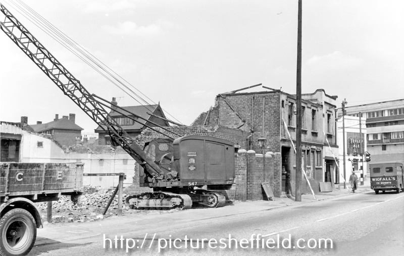 Demolition of premises including Norfolk Picture Palace, Talbot Street (Duke Street and New Inn in background)