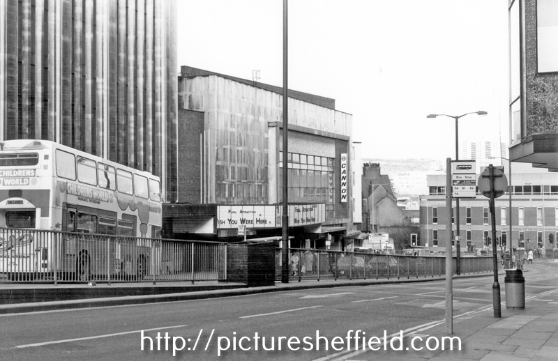 Cannon 1-2 Cinema, Angel Street, prior to closing. Opened as ABC Cinema, 18th May 1961. Became ABC 1-2 in September 1975. In May 1986, took over by the Cannon group and renamed Cannon 1-2, January 1987. Closed 28th July 1988 and later demolished