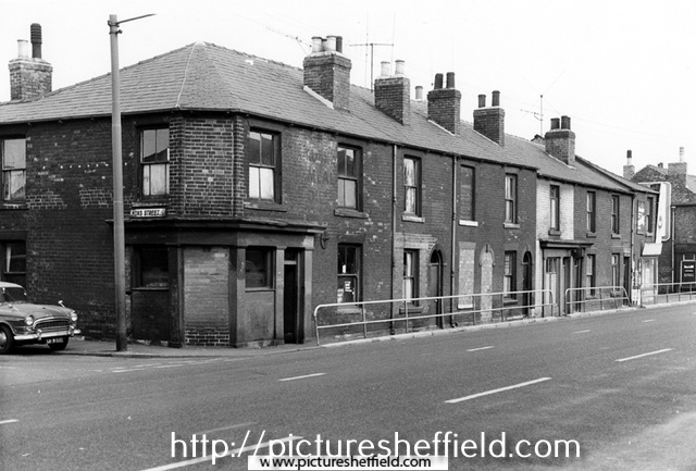 Nos. 623, former lodging house, earlier beerhouse known as the Crown Inn, 685-637, Attercliffe Common from the junction with Mons Street