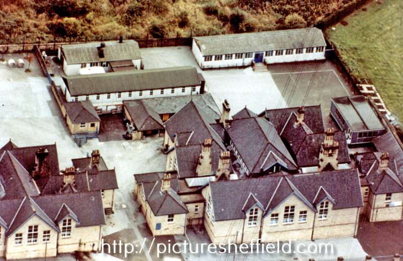 Aerial view of Wadsley Bridge School, Penistone Road North