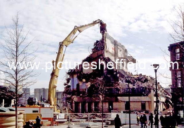 Demolition of Town Hall Extension (known as the Egg Box (Eggbox)) from Peace Gardens