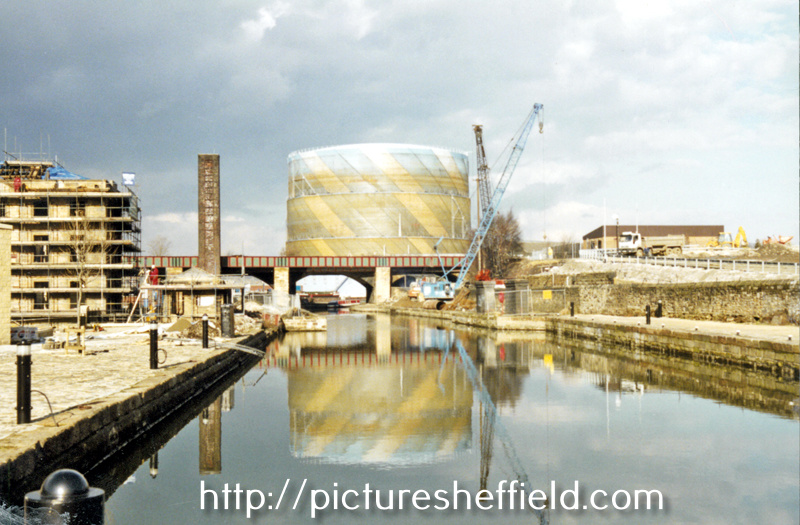 Canal Basin looking towards Victoria Station Viaduct and Effingham Street Gas Works with Sheaf Works undergoing restoration left