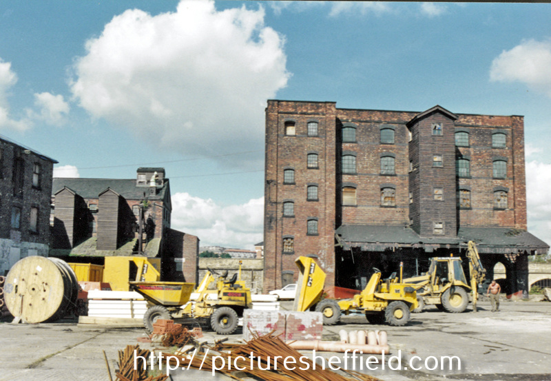 Southern side of the derelict Straddle Warehouse, Canal Basin
