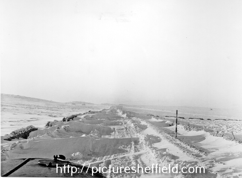 Snow clearing on Stony Ridge Road and the junction of Owler Bar Road looking South