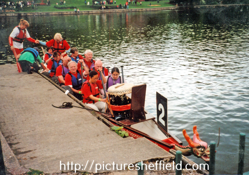 Boat 2 led by the Lord Mayor, Councillor Jackie Drayton, Dragon Boat Festival, Crookes Valley Park 
