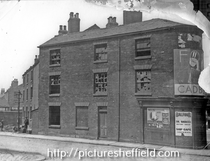 Derelict No. 25, The Grey Horse public house, Stoke Street at the junction of Attercliffe Road, demolished 1938`