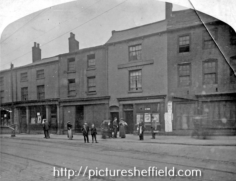 West Bar, properties including, Derelict New Turf Tavern No. 77, (G. Tune licensee 1902 and 3) West Bar