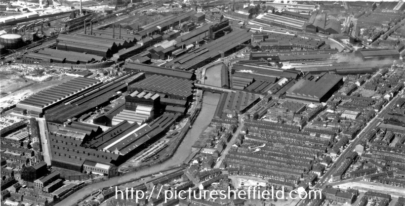 Aerial photograph of English Steel Corporation, River Don Works showing River Don, Bold Street (right of river), Attercliffe Common (main road right), Don Road, Brightside Lane (left of river), Janson Street/Hawke Street over Abyssinia Bridge
