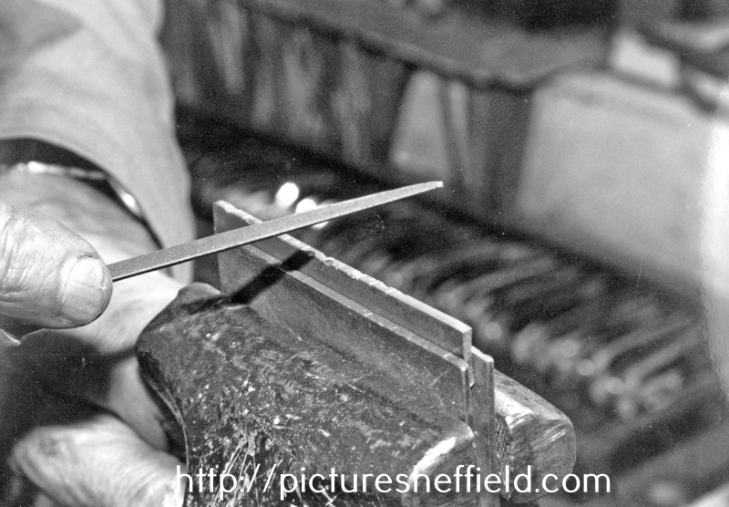 A process in knife making, Stanley Shaw, cutler, 48 Garden Street