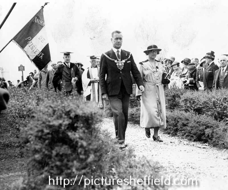Lord Mayor E G Rowlinson and Lady Mayoress Kathleen Rowlinson during the Sheffield Pilgrimage to the French and Belgian battlefields