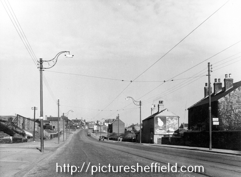 Mansfield Road looking towards the junction with Hurlfield Road