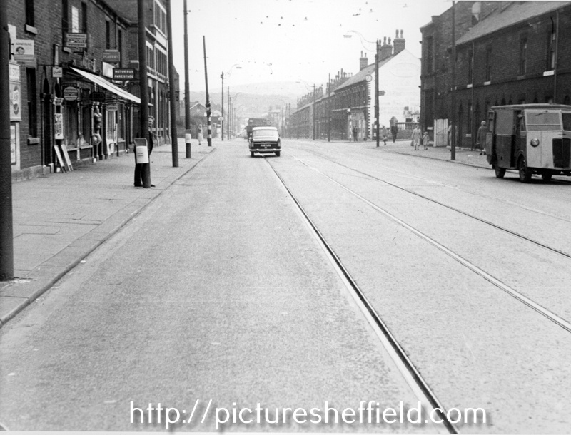 Queens Road looking towards No. 528 Earl of Arundel and Surrey public house (left) and Hodkin and Jones, Havelock Bridge Works at the junction with Myrtle Road (right)