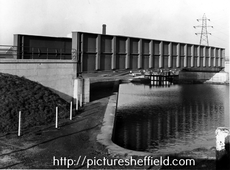 New Railway Line Bridge to Marshalling Yard over Sheffield and South Yorkshire Navigation near Tinsley Lock No. 4 