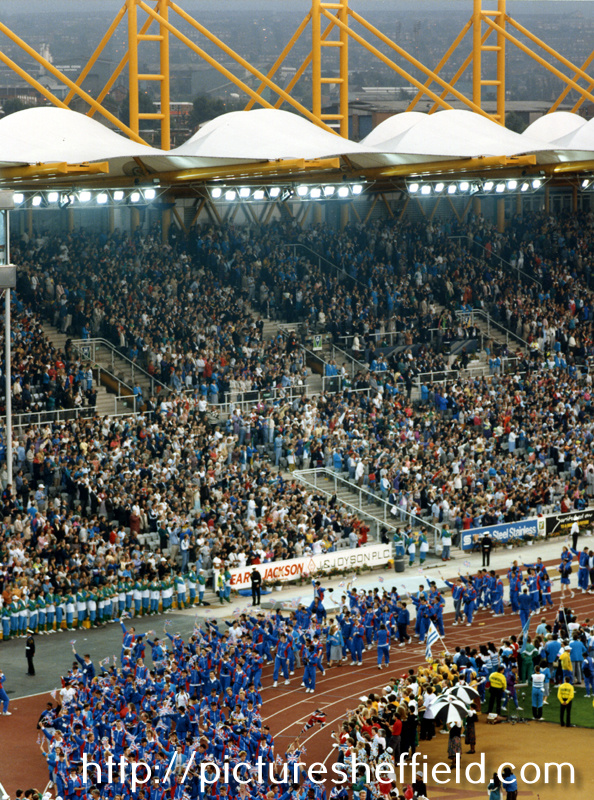 Competitors Parade, Closing Ceremony, World Student Games, Don Valley Stadium