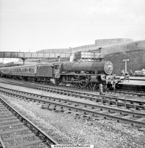 Jubilee Class locomotive 45562 Alberta at Sheffield Midland railway station