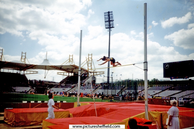 Linda Stanton, Rotherham Harriers (eventually 3rd) clearing 3m 30 in the Womens Pole Vault, AAA's Championships, Don Valley Stadium