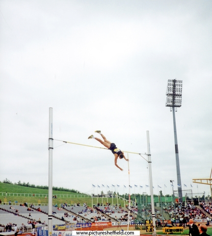 Mike Barber, Birchfield attempting a height in the Mens Pole Vault, AAA's Championships, Don Valley Stadium