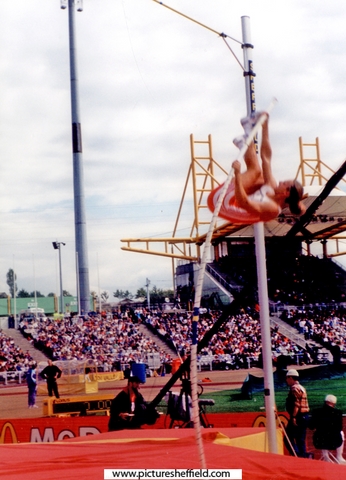 Tim Lobinger, Germany attempting a height in the  Mens Pole Vault, McDonalds Games Athletics Meeting, DonValley Stadium