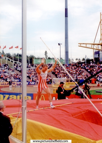Tim Lobinger, Germany acknowledges the crowd after a successful clearance in the  Mens Pole Vault, McDonalds Games Athletics Meeting, DonValley Stadium