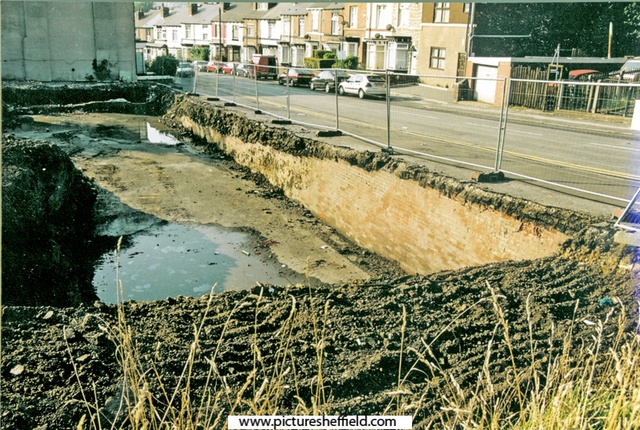 Site of a World War II reservoir to hold water for fire extinguishing; formerly No. 96 Bolsover Road (corner with Lindley Road) where the Antcliffe family were killed by enemy action 15 December 1940