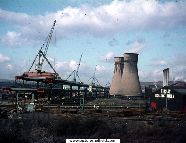 Construction of the MI Tinsley Viaduct around 1965 showing Tinsley Rolling Mills Co. Ltd., (extreme left) and Cooling Towers