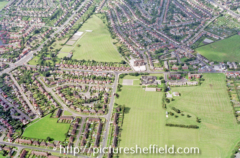 Aerial view of Gleadless/Intake area. Gleadless Primary School, Hollinsend Road, centre. Prominent roads in foreground include Jaunty Lane, Elstree Road, Welwyn Road and Seagrave Crescent.  Ridgeway Road, Ridgehill Avenue and Alnwick Road in backgrou