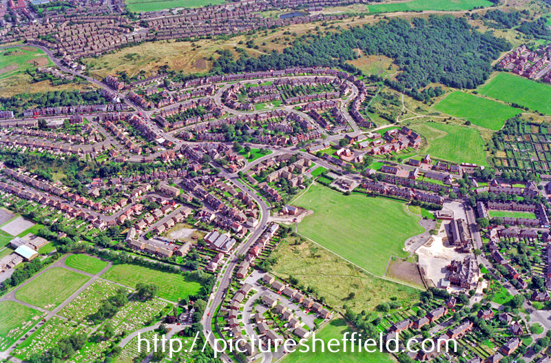 Aerial view of Wincobank area. Shiregreen Primary and Secondary School, Bracken Road, right. Shiregreen Lane and Shiregreen Cemetery in foreground.