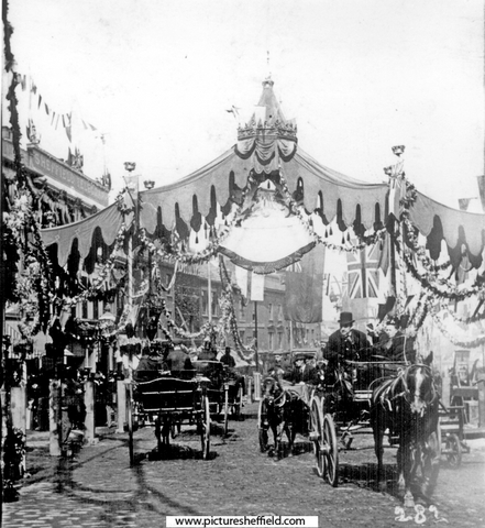 Decorative arch for royal visit of Queen Victoria, High Street