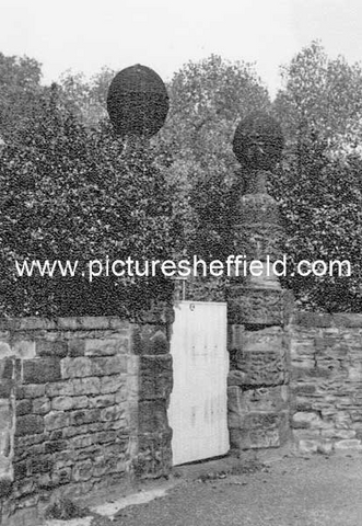 Gateposts, Old Hall Farm, Richmond