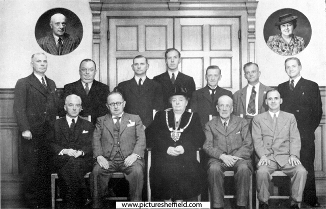 The Markets Committee with Lord Mayor, Mrs. Grace Tebbutt in the centre and Town Clerk, John Heys, 1st front row