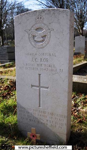 Memorial to Corporal (1484154) John Cecil Roe, Royal Air Force, died 1st Oct 1942, aged 38, Ecclesall Churchyard