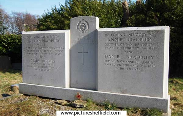 Memorial to Lieutenant Dan Bradbury, M.B., ChB., M.O. 1939-1940, 71st Field Regiment, RA, passed on as the result of an accident, 1 Dec 1940, aged 25,  Ecclesall Churchyard