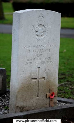 Memorial to Warrant Officer (655509) John Douglas Garnett, Pilot, Royal Air Force, 28 Oct 1945, Abbey Lane Cemetery